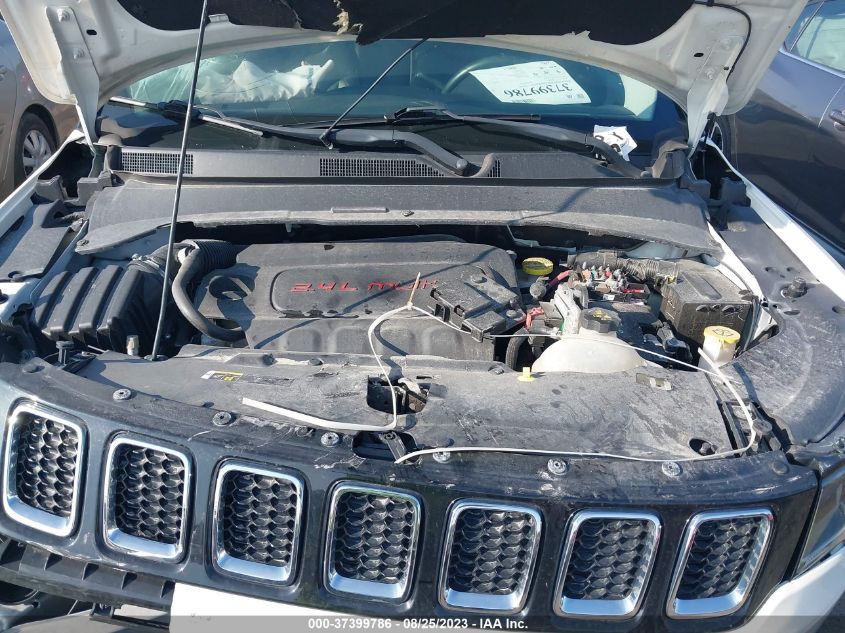 VIN 3C4NJDCBXJT104796 2018 JEEP COMPASS LIMITED