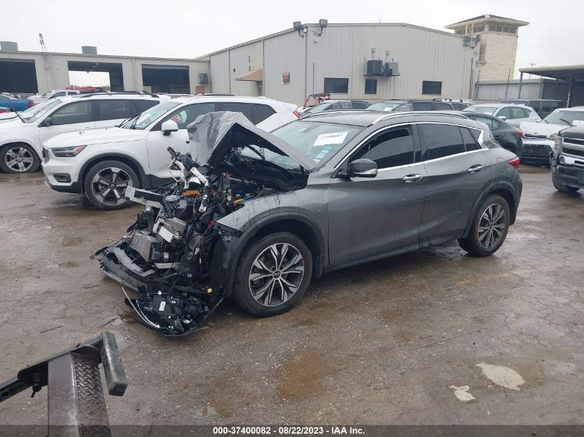 2017 INFINITI QX30 PREMIUM SJKCH5CR7HA019306