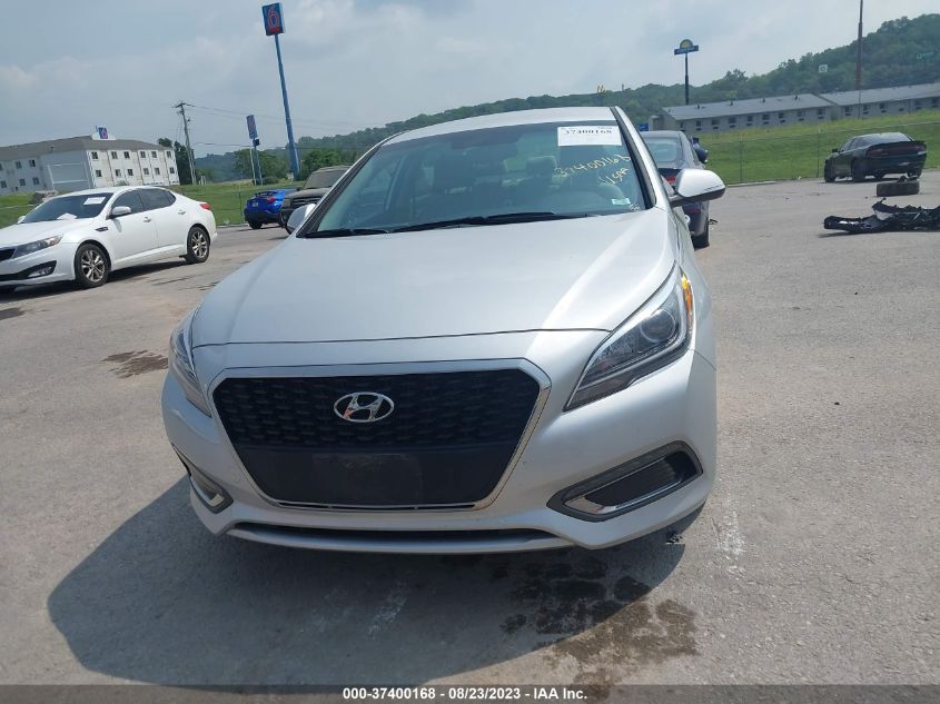 2017 HYUNDAI SONATA HYBRID SE - KMHE24L11HA050256