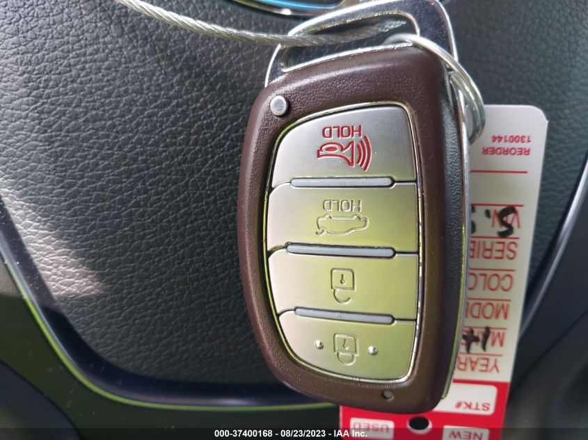 2017 HYUNDAI SONATA HYBRID SE - KMHE24L11HA050256
