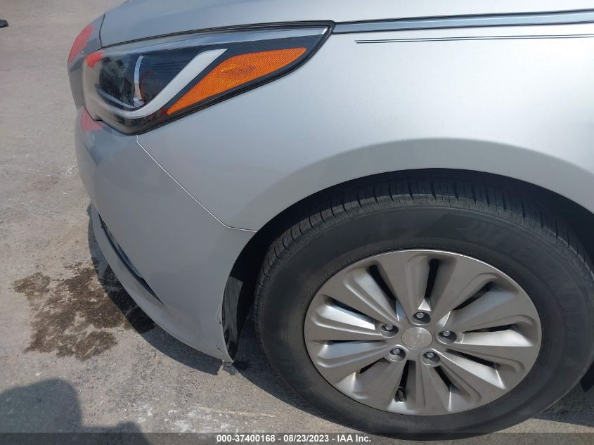 2017 HYUNDAI SONATA HYBRID SE - KMHE24L11HA050256