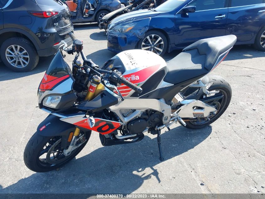 2018 APRILIA RSV 1000 R - ZD4KGU006JS000753
