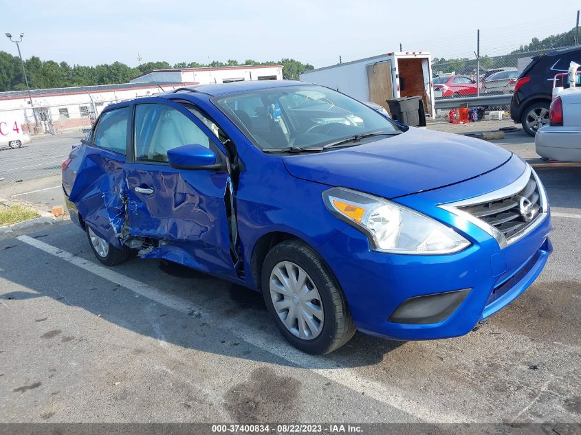 VIN 3N1CN7AP8HL850480 2017 NISSAN VERSA SEDAN no.1