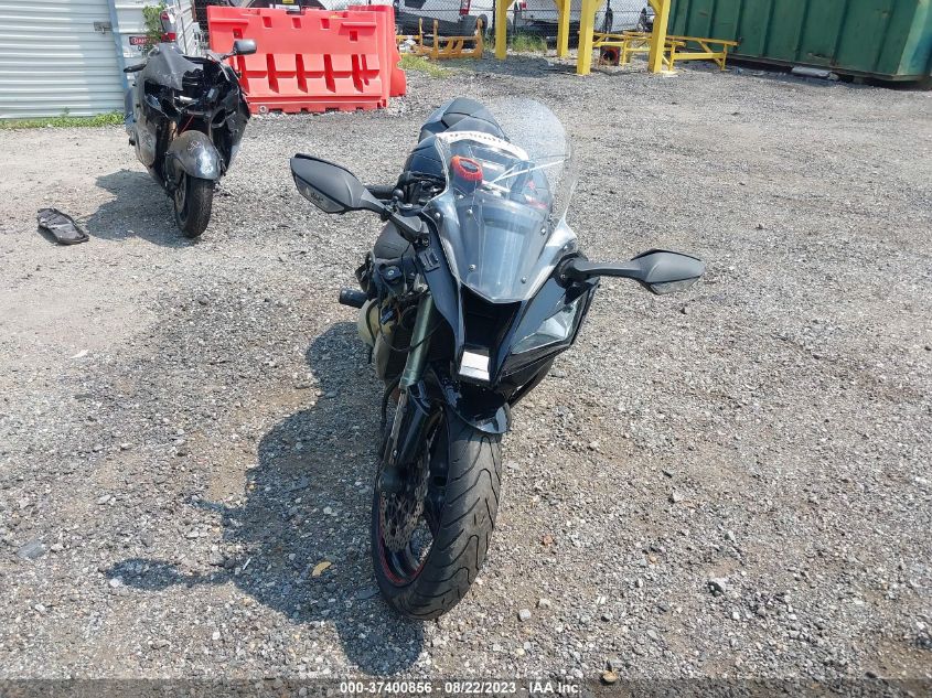 2011 KAWASAKI ZX1000 J JKAZXCJ19BA000971