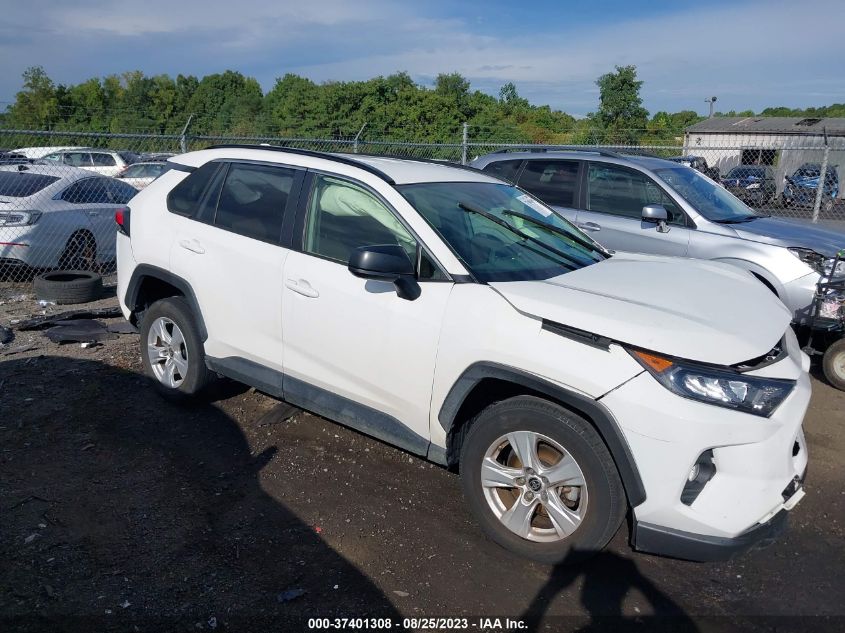 2019 TOYOTA RAV4 LE - JTMF1RFV3KD047484
