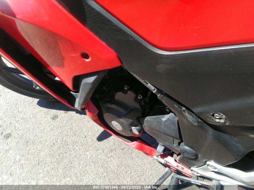 2015 HONDA CBR300 R - MLHNC5113F5100409