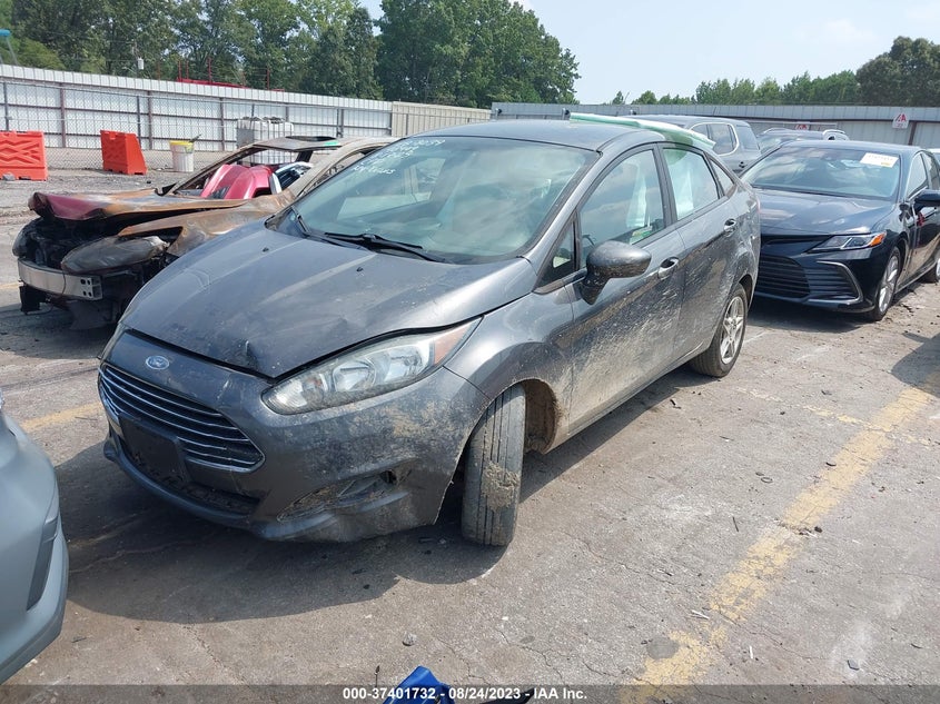 VIN 3FADP4BJ8JM108039 2018 FORD FIESTA SE