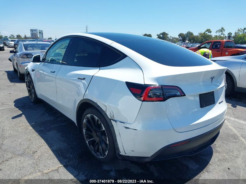 2021 TESLA MODEL Y STANDARD RANGE - 5YJYGDED8MF112988