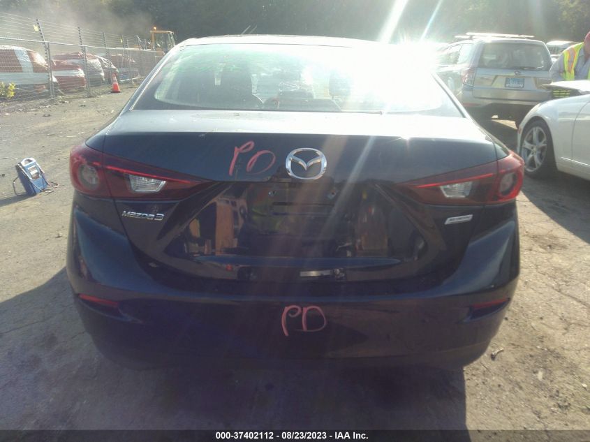 2018 MAZDA MAZDA3 4-DOOR SPORT 3MZBN1U76JM171600