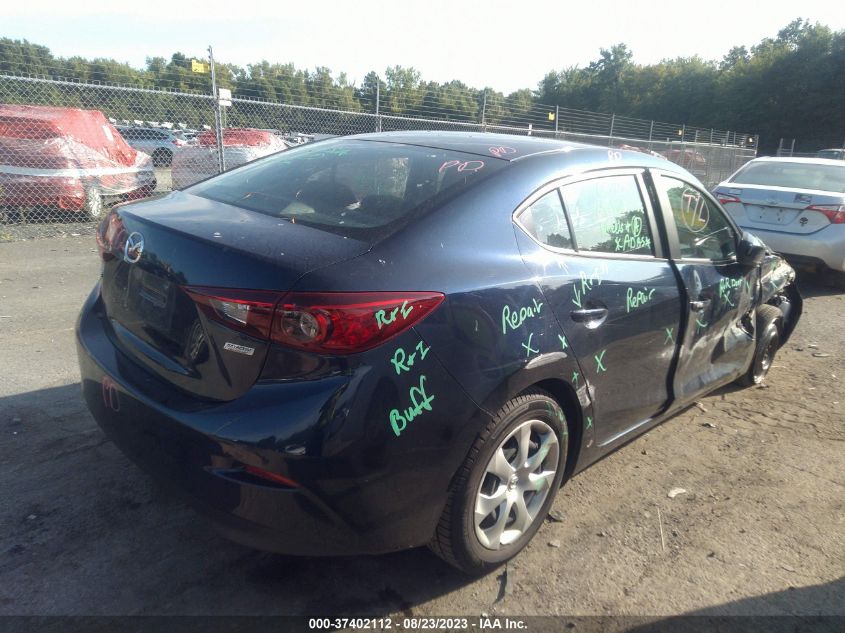 2018 MAZDA MAZDA3 4-DOOR SPORT 3MZBN1U76JM171600