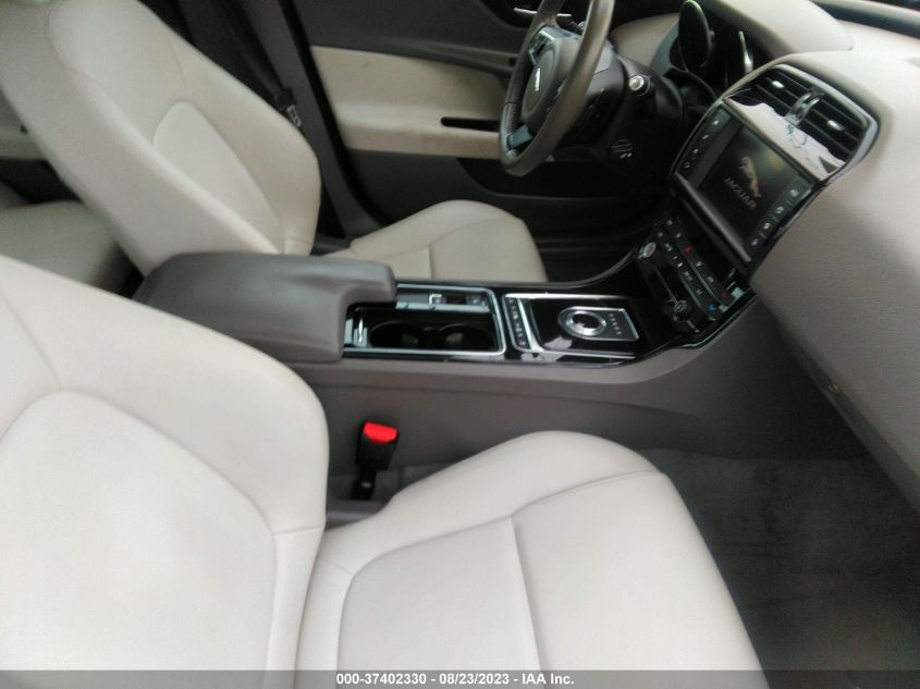 2018 JAGUAR XE 25T PREMIUM - SAJAD4FX4JCP41497