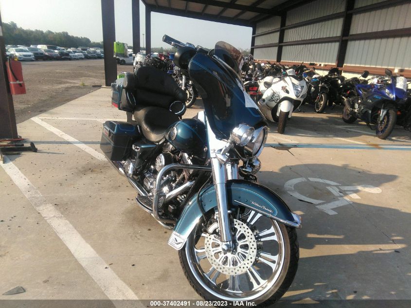 2001 HARLEY-DAVIDSON FLHTCUI - 1HD1FCW171Y618955