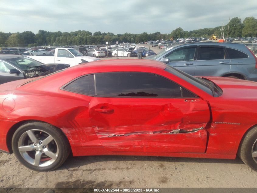 2015 CHEVROLET CAMARO LT - 2G1FD1E36F9207667