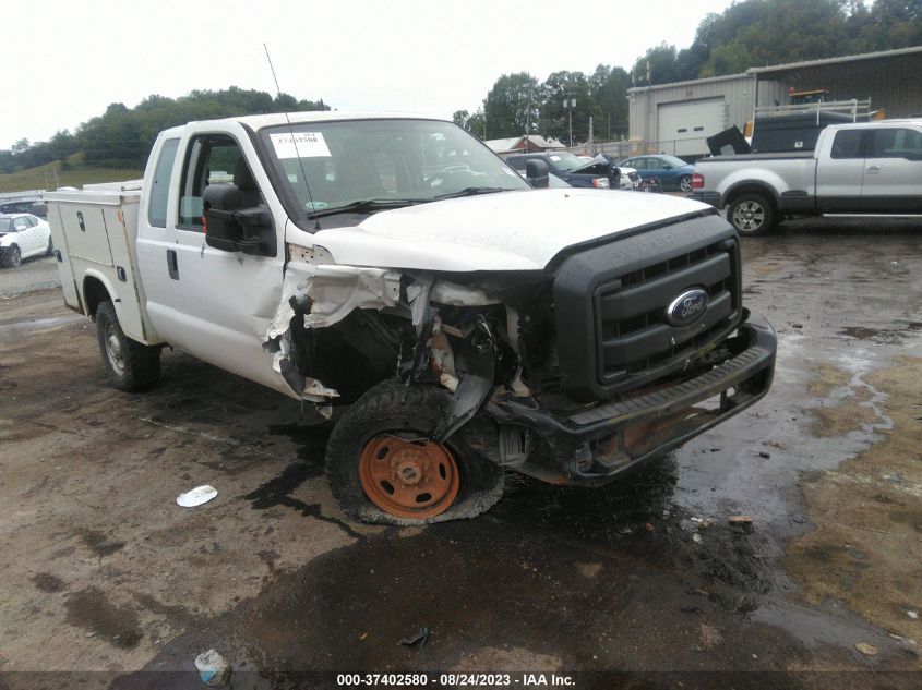 2014 FORD SUPER DUTY F-250 SRW XL/XLT/LARIAT - 1FT7X2B63EEB37113