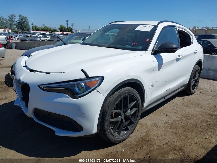 VIN ZASPAJAN1M7D08472 2021 ALFA ROMEO STELVIO