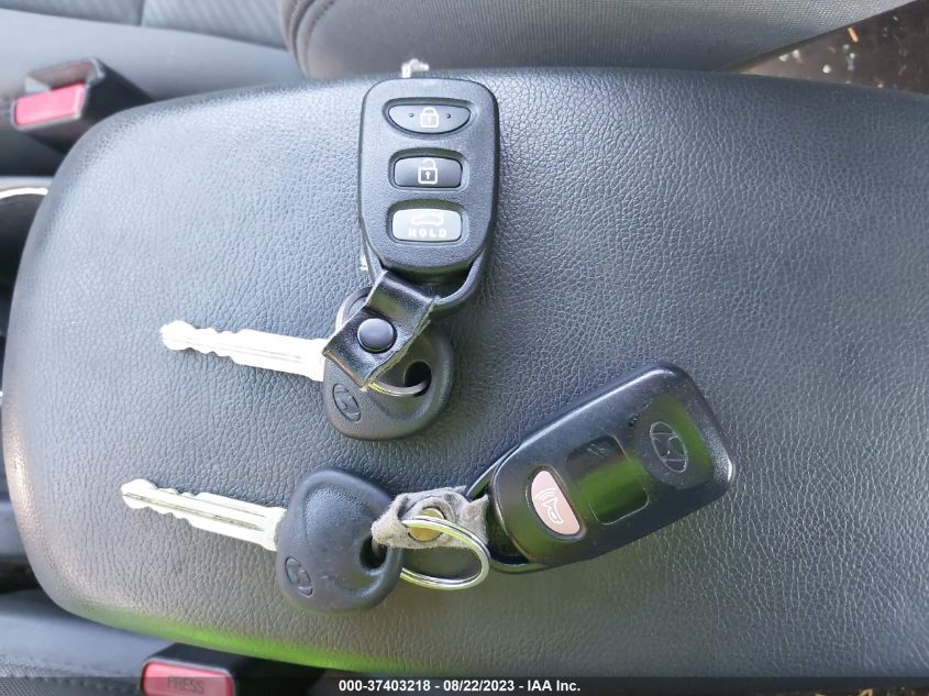 2013 HYUNDAI ELANTRA GLS PZEV - KMHDH4AE8DU715596