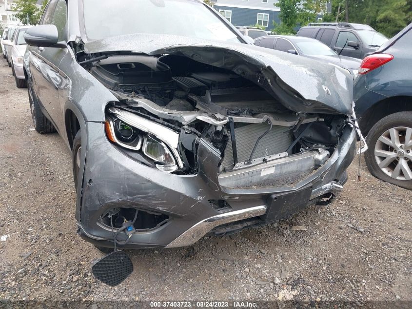 2018 MERCEDES-BENZ GLC GLC 300 - WDC0G4KB4JV084811