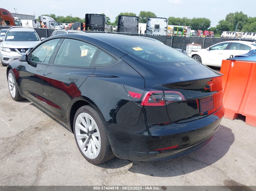 VIN 5YJ3E1EB9NF132388 2022 TESLA MODEL 3 LONG RANGE