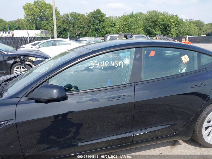 VIN 5YJ3E1EB9NF132388 2022 TESLA MODEL 3 LONG RANGE