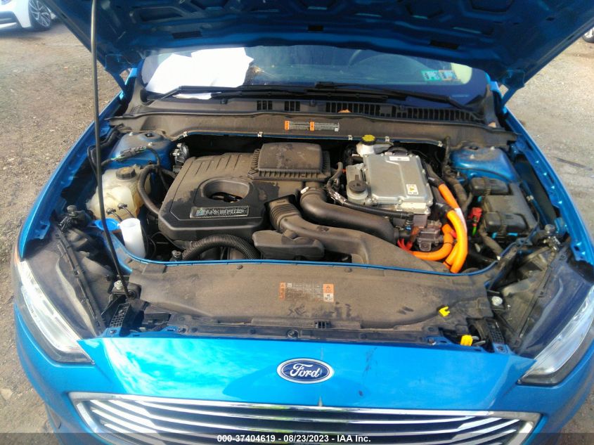 3FA6P0LUXLR235519 Ford Fusion SE 10