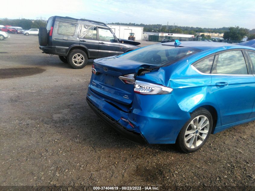 3FA6P0LUXLR235519 Ford Fusion SE 6