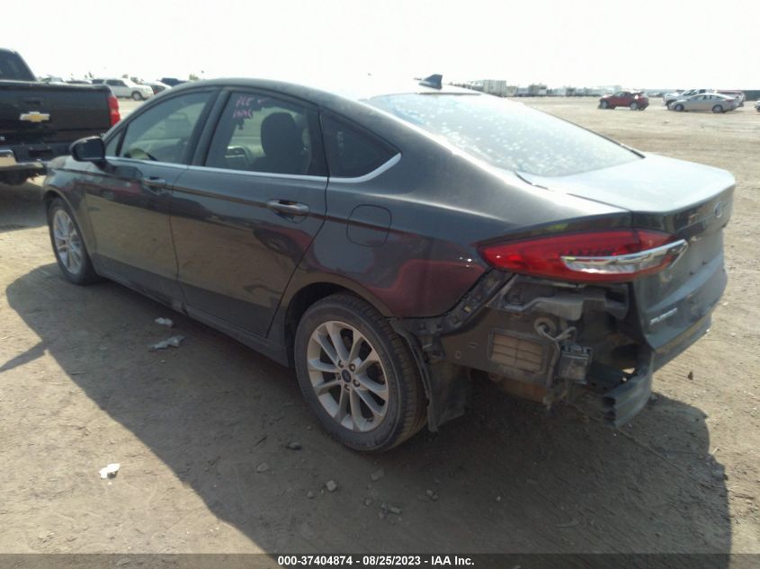 3FA6P0HD0LR260938 Ford Fusion SE 3