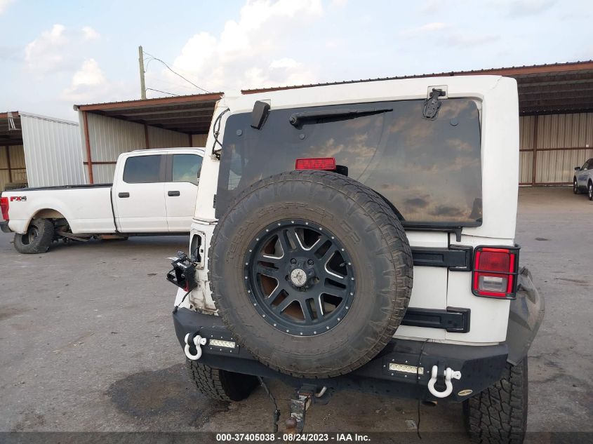 2014 JEEP WRANGLER UNLIMITED SAHARA - 1C4BJWEG9EL238644