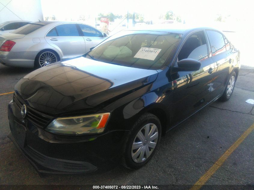 2014 VOLKSWAGEN JETTA SEDAN S - 3VW2K7AJ1EM391518