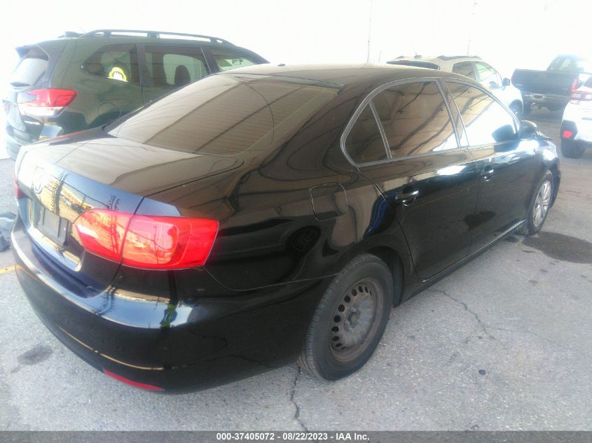 2014 VOLKSWAGEN JETTA SEDAN S - 3VW2K7AJ1EM391518