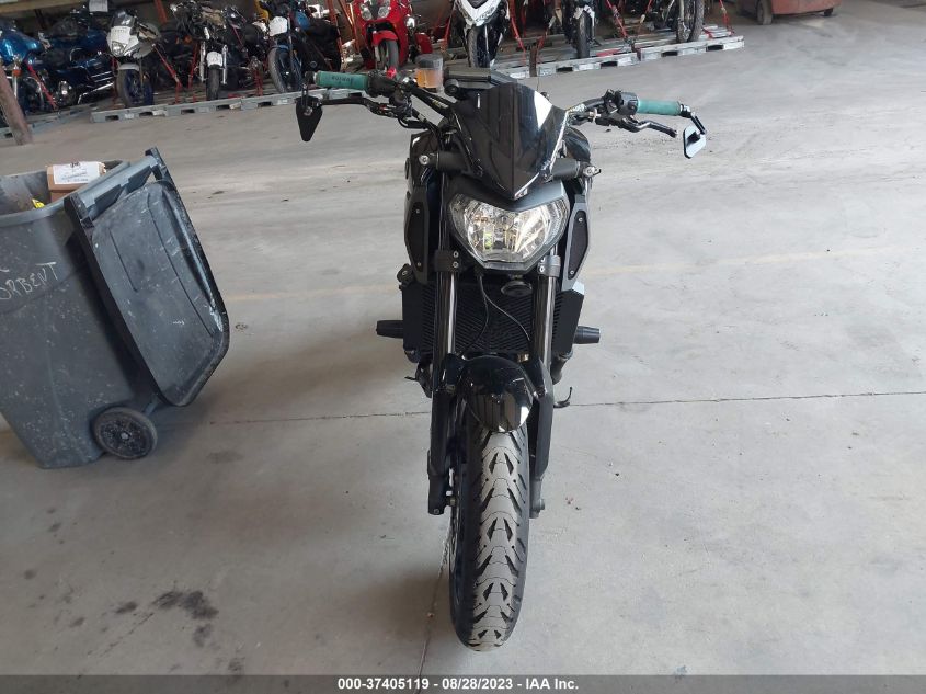 2016 YAMAHA FZ09 JYARN33E0GA008634