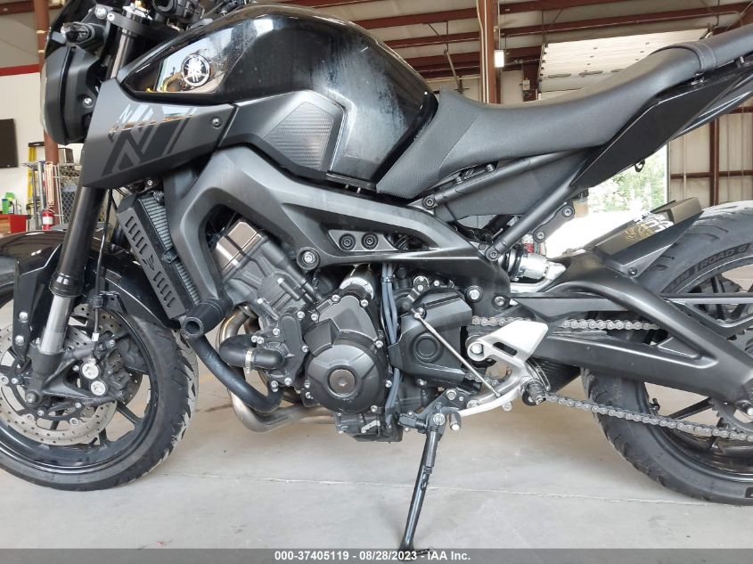 2016 YAMAHA FZ09 JYARN33E0GA008634