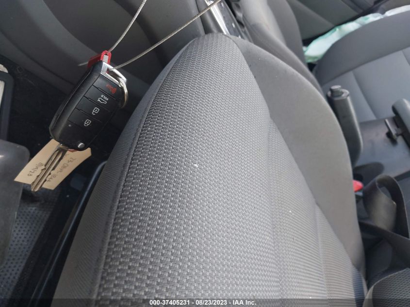2017 KIA FORTE LX - 3KPFK4A71HE069547