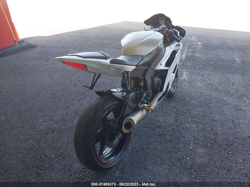 2015 YAMAHA YZFR6 JYARJ16E8FA033890