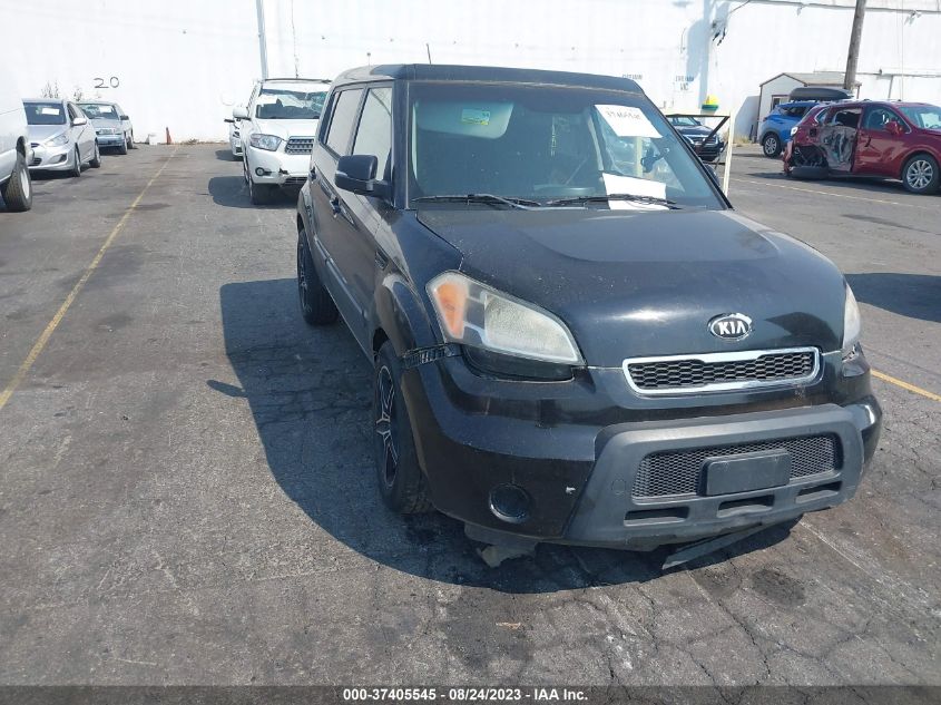 2013 KIA SOUL + - KNDJT2A6XD7583426