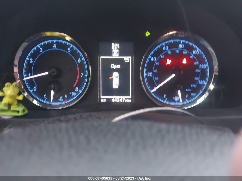 2018 TOYOTA COROLLA L/LE/XLE/SE/XSE - 5YFBURHE8JP786400