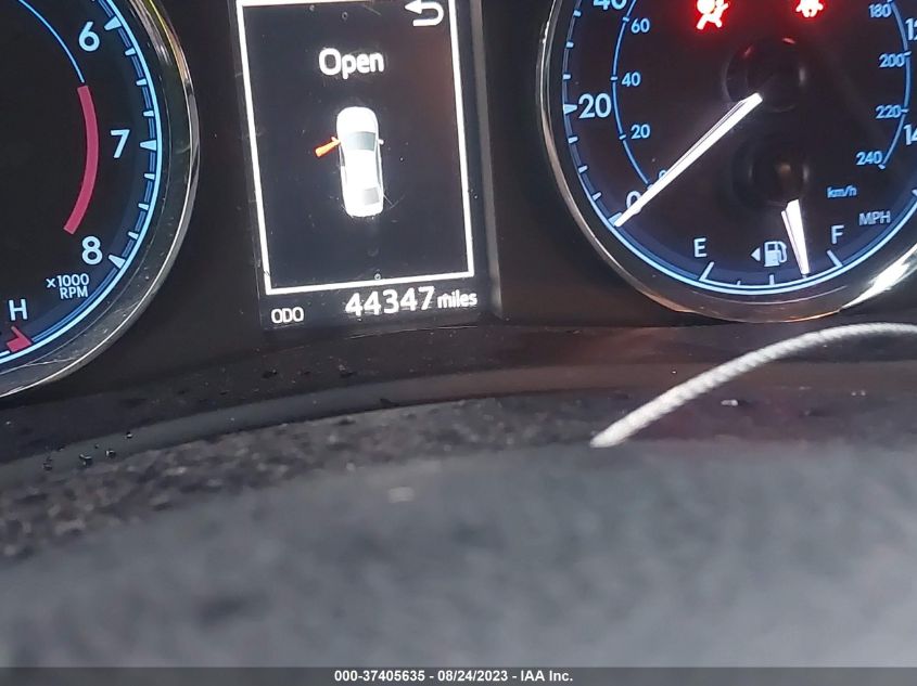 2018 TOYOTA COROLLA L/LE/XLE/SE/XSE - 5YFBURHE8JP786400