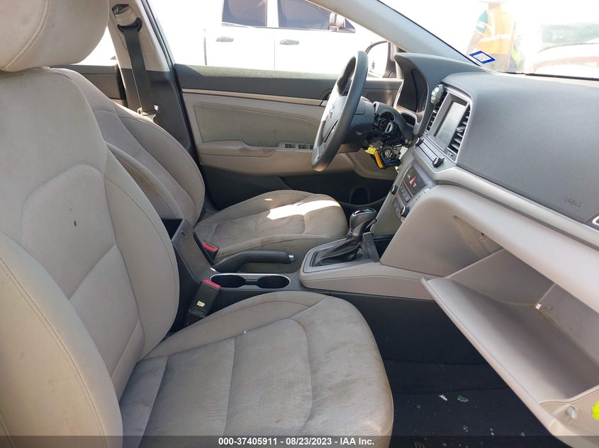 VIN KMHD84LF1JU593147 2018 HYUNDAI ELANTRA SEL