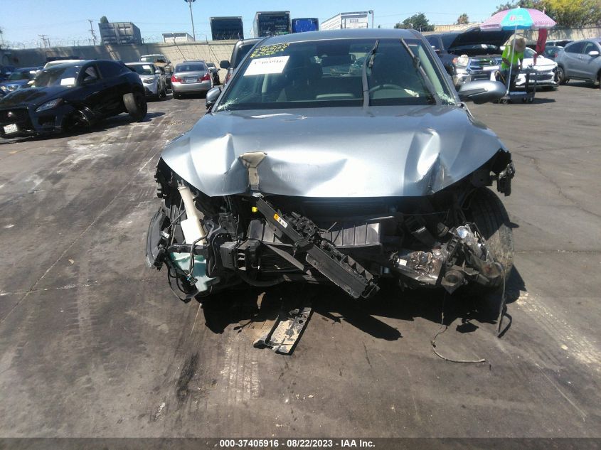 2019 HYUNDAI KONA SE - KM8K12AA6KU226527