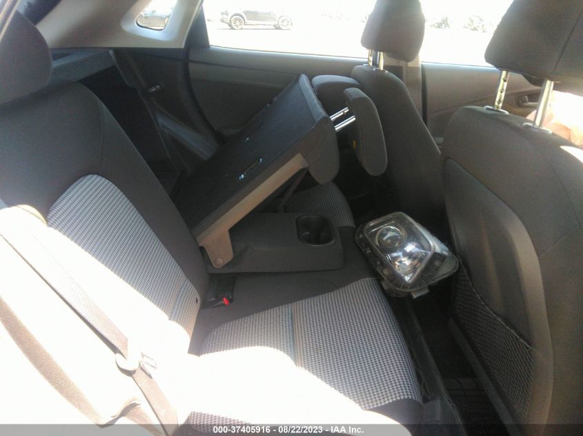 2019 HYUNDAI KONA SE - KM8K12AA6KU226527