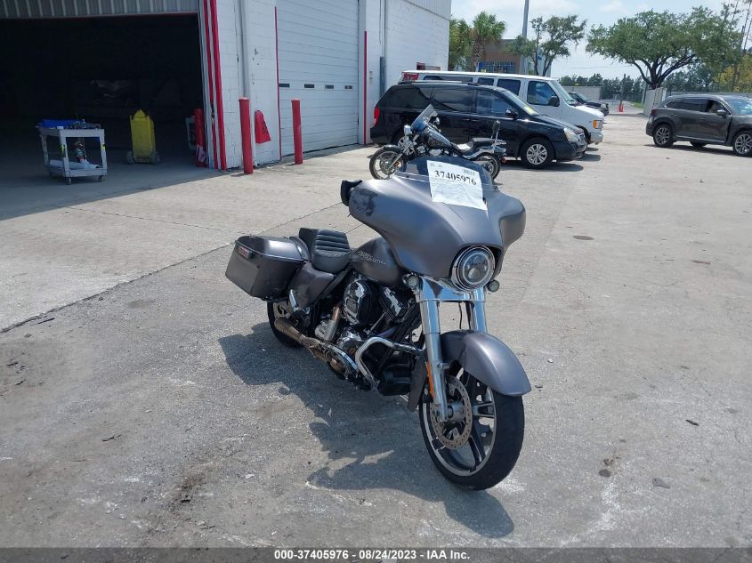 2015 HARLEY-DAVIDSON FLHX STREET GLIDE - 1HD1KBM17FB682674