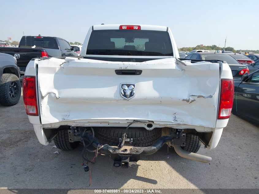VIN 1C6RR6FG5KS677404 2019 RAM 1500 CLASSIC TRADESMAN