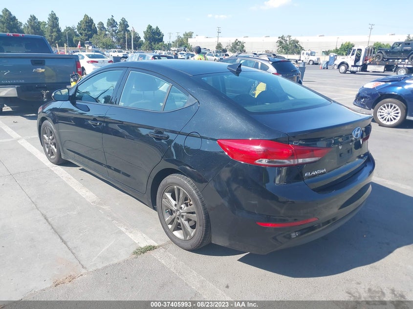 VIN 5NPD84LF7JH232598 2018 HYUNDAI ELANTRA SEL