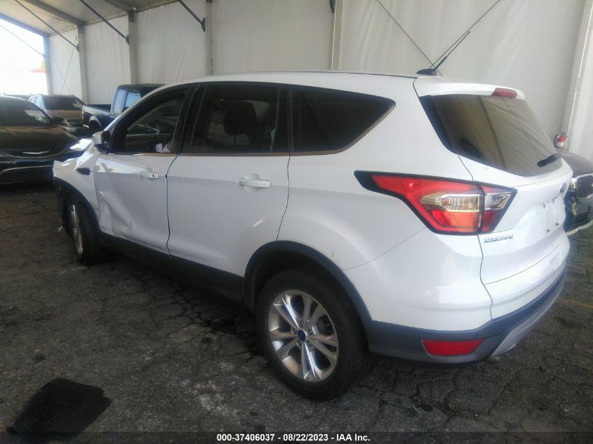 2017 FORD ESCAPE SE - 1FMCU0GD7HUC04420