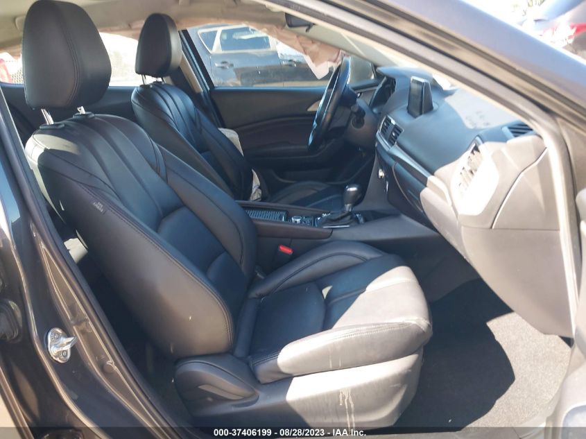 2018 MAZDA MAZDA3 4-DOOR TOURING - 3MZBN1V38JM176941