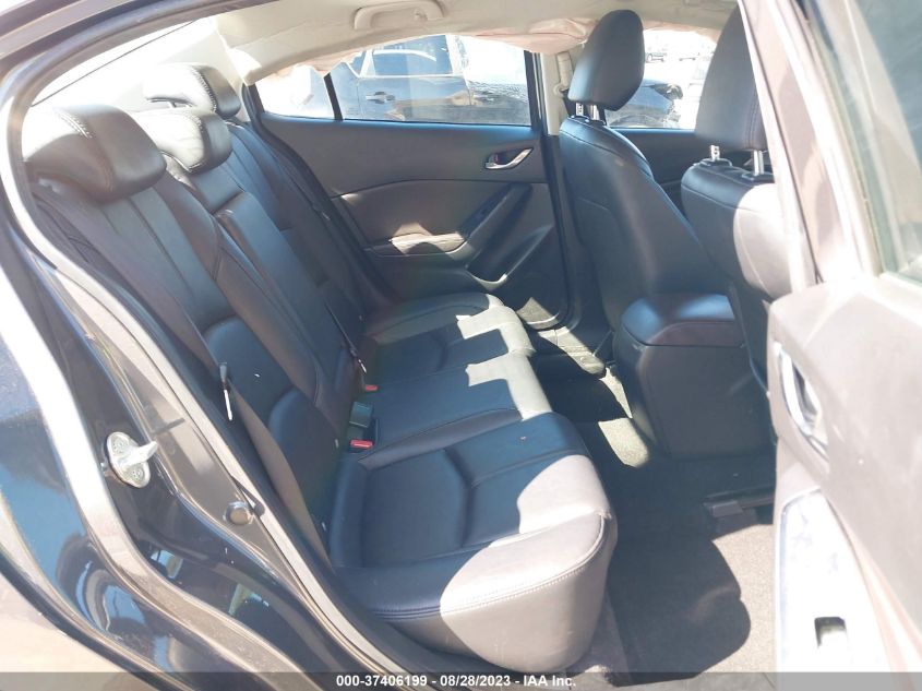 2018 MAZDA MAZDA3 4-DOOR TOURING - 3MZBN1V38JM176941