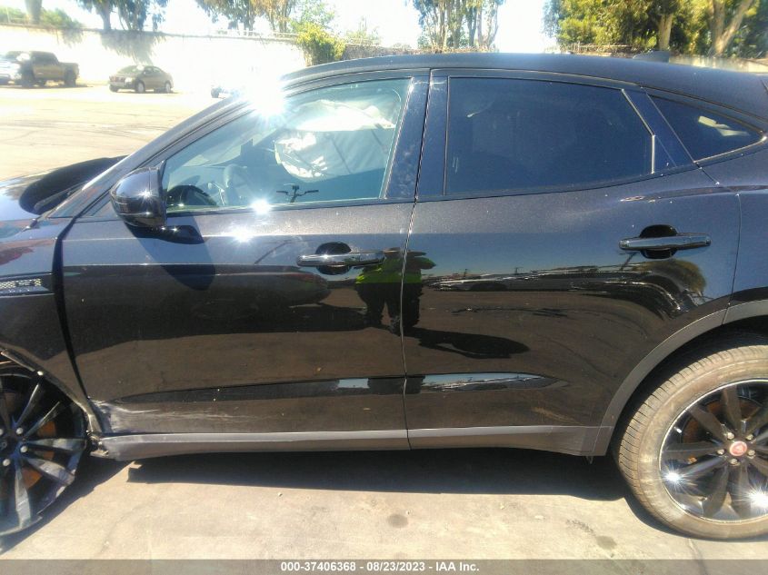 2020 JAGUAR E-PACE SE SADFP2FX7L1011831