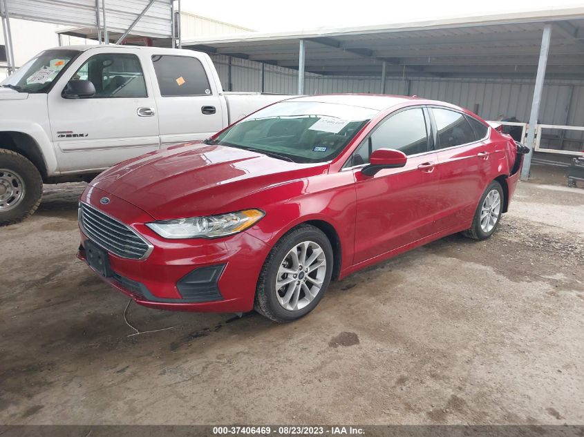 3FA6P0HD4LR132847 Ford Fusion SE 2