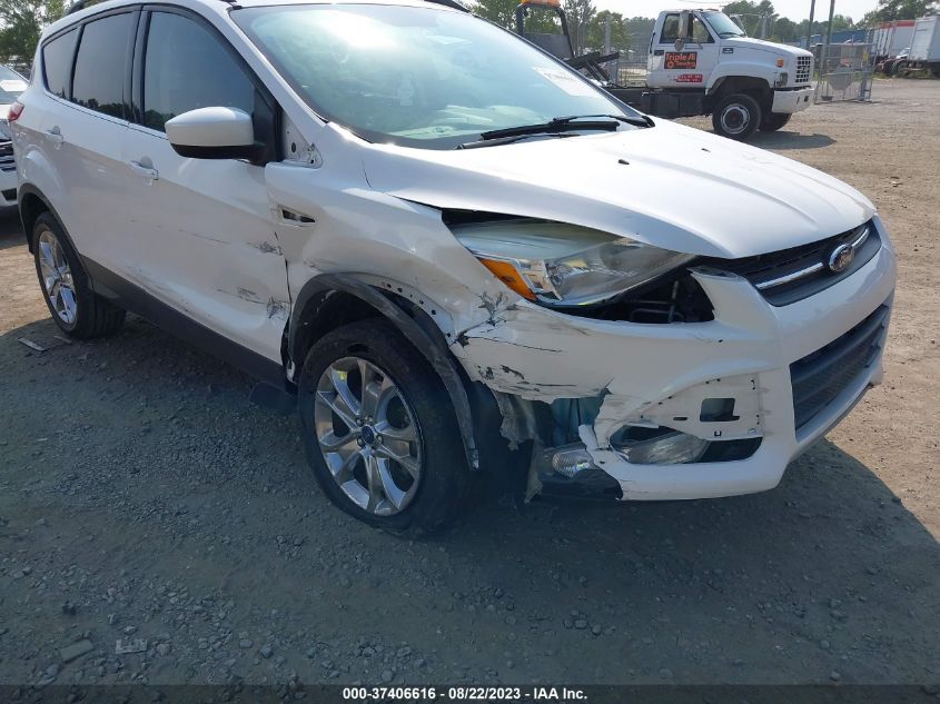 2016 FORD ESCAPE SE - 1FMCU0G98GUB86939