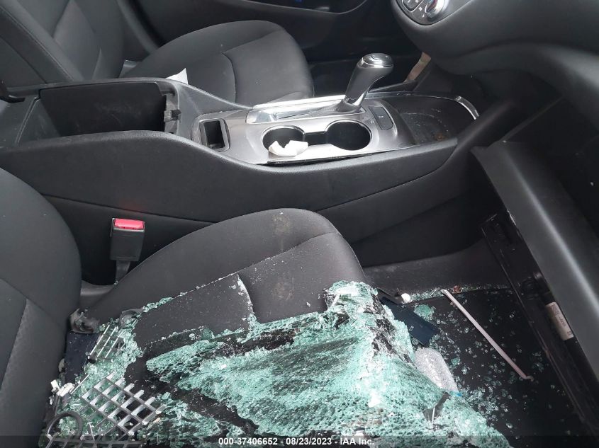 2019 CHEVROLET MALIBU LT - 1G1ZD5ST1KF157884