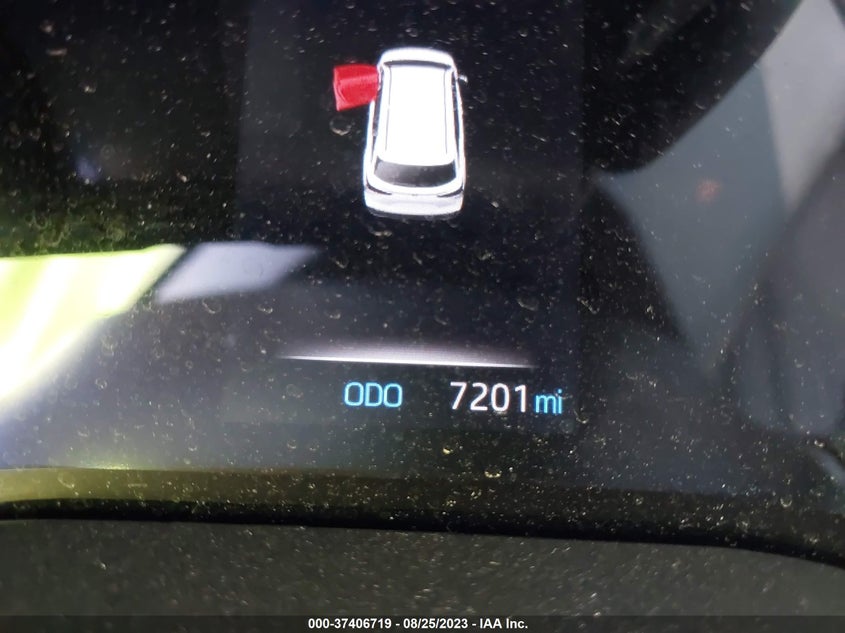 VIN 5TDYRKEC2NS136352 2022 TOYOTA SIENNA XLE
